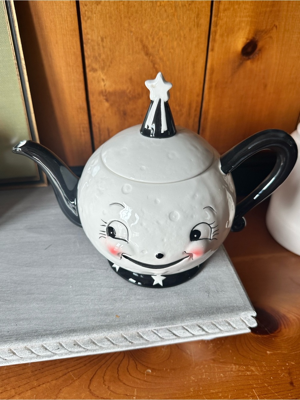 Johanna Parker Carnival Cottage Laughing Luna Tea Pot - Picture 2 of 4